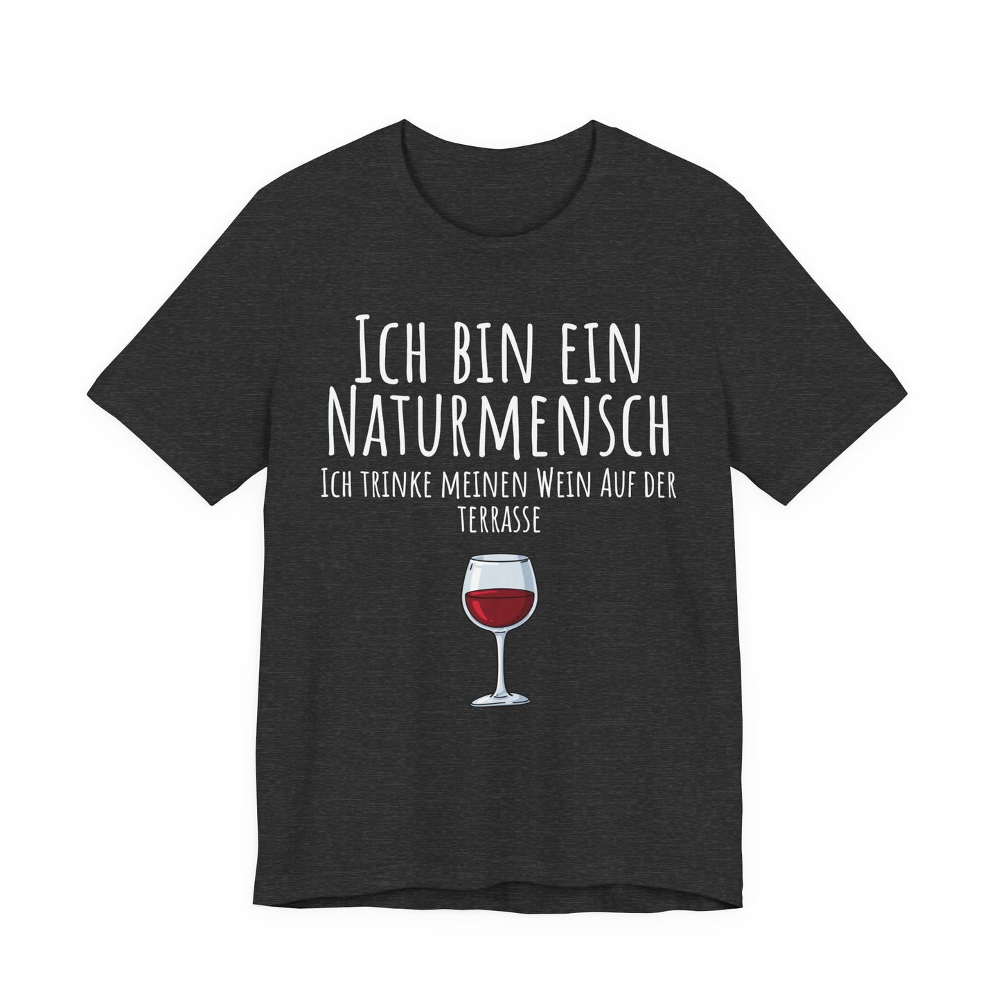 Ich trinke meinen wein auf der Terrasse