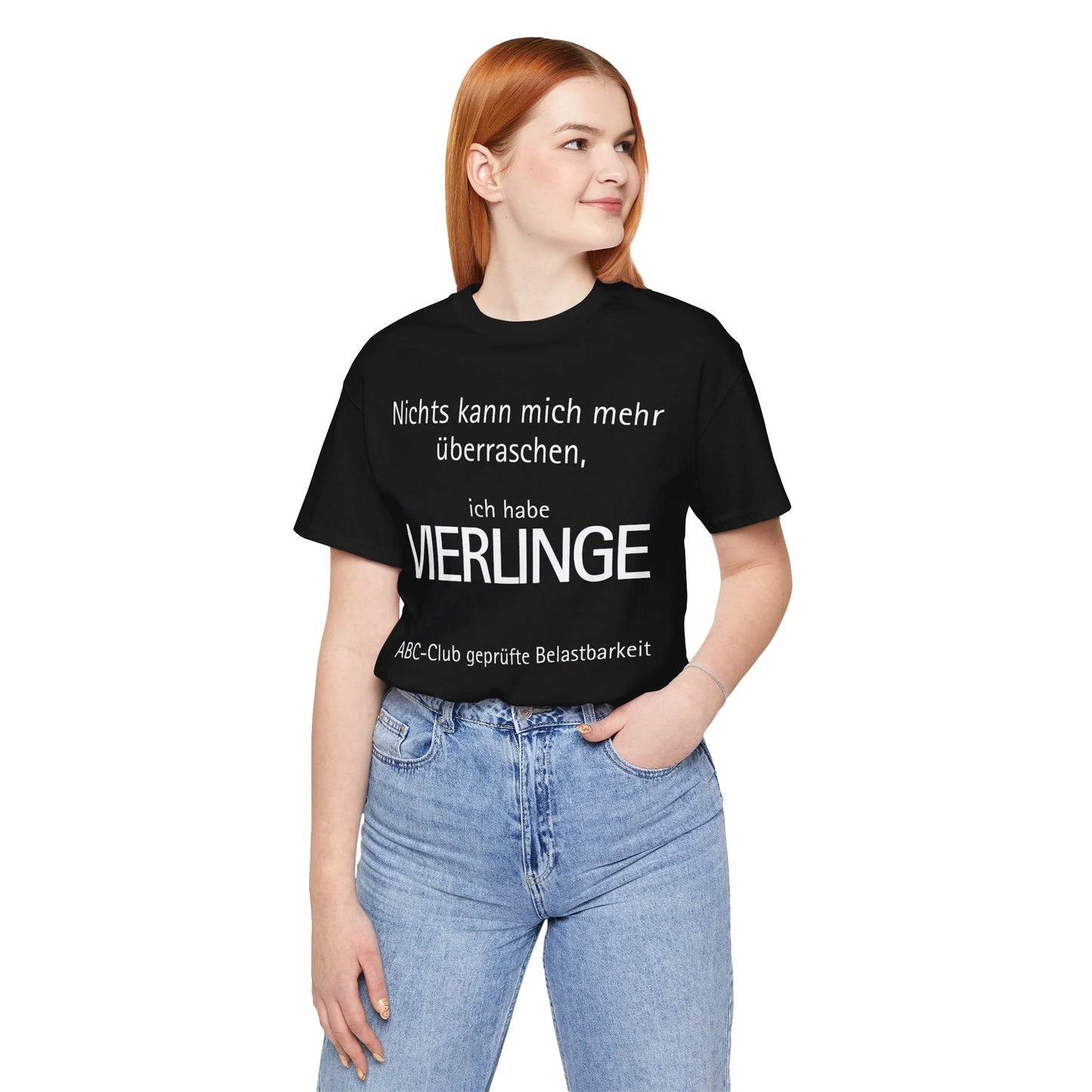 Vierlinge Eltern Shirt Person wearing a navy blue t-shirt with a gold graphic design on a white background