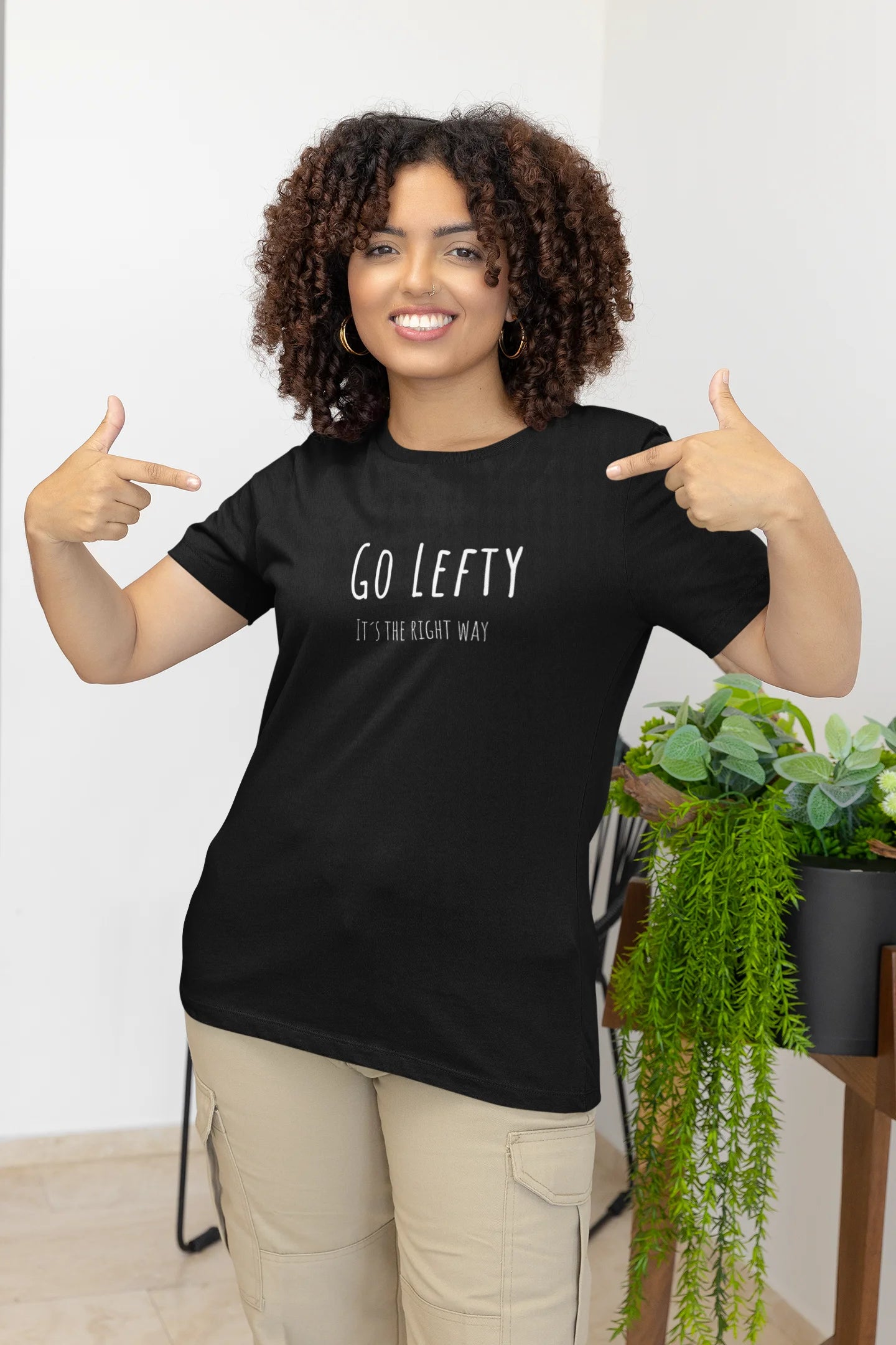 Go Lefty it's the right way on T-Shirt